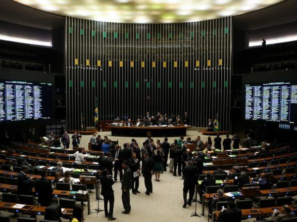 Fase de debates do impeachment na Câmara durou quase 43 horas.(Imagem:André Dusek/Estadão Conteúdo)