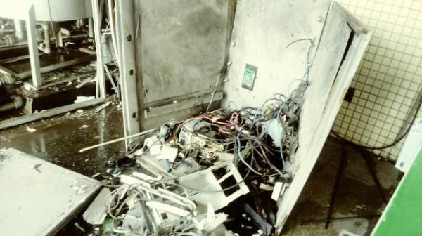 Criminosos explodem caixa eletrônico e fogem levando dinheiro em Floriano.(Imagem:FlorianoNews)
