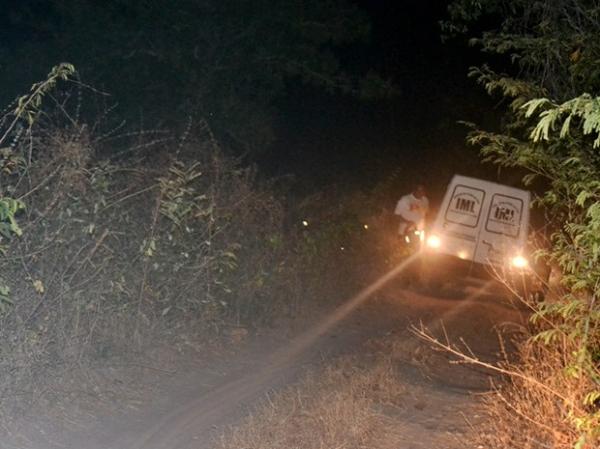 Corpo foi encontrado em estrada vicinal no Assentamento Cajueiro.(Imagem:Kairo Amaral/Portal Costa Norte)