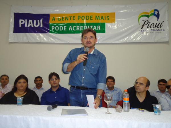 Encontro reúne Blogueiros e Radialistas em Picos.(Imagem:FlorianoNews)