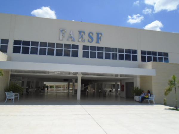 Faculdade de Ensino Superior de Floriano (FAESF).(Imagem:FlorianoNews)