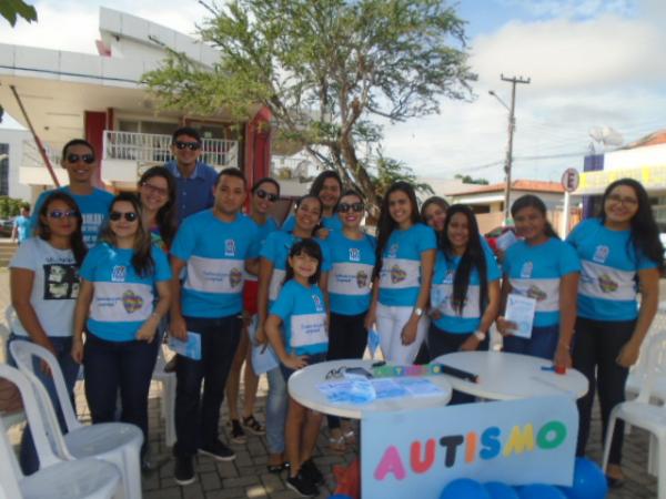 Ação da APAF conscientiza sobre o autismo em Floriano.(Imagem:FlorianoNews)