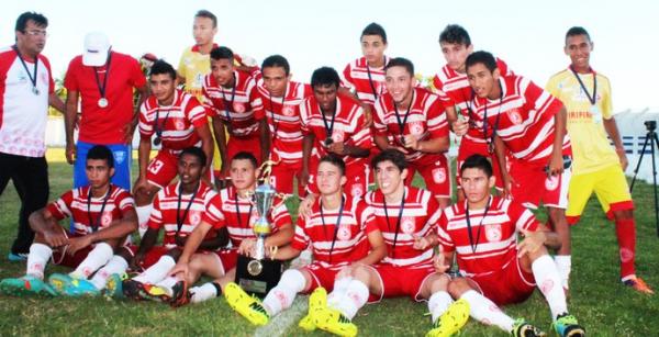 Equipe do 4 de Julho ficou com o vice campeonato no Piauiense Sub-19.(Imagem:Daniel Cunha)