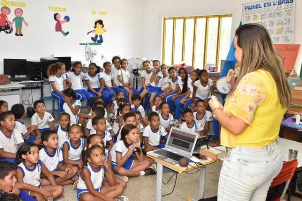 Escola recebe projeto educacional contra queimadas e incêndios.(Imagem:SECOM)