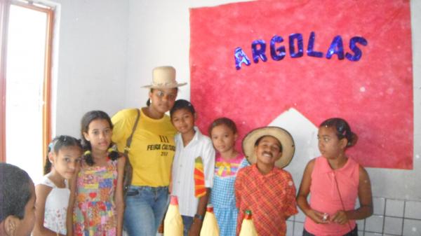 Escola Municipal realiza 3ª Feira Cultural Junina.(Imagem:FlorianoNews)