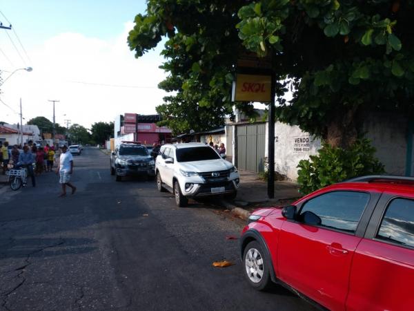 Homem é assassinado em bar da Zona Norte de Teresina(Imagem:Simplício Júnior/ TV Clube)