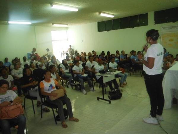 Reunião orienta equipes de saúde sobre Campanha de Multivacinação.(Imagem:FlorianoNews)