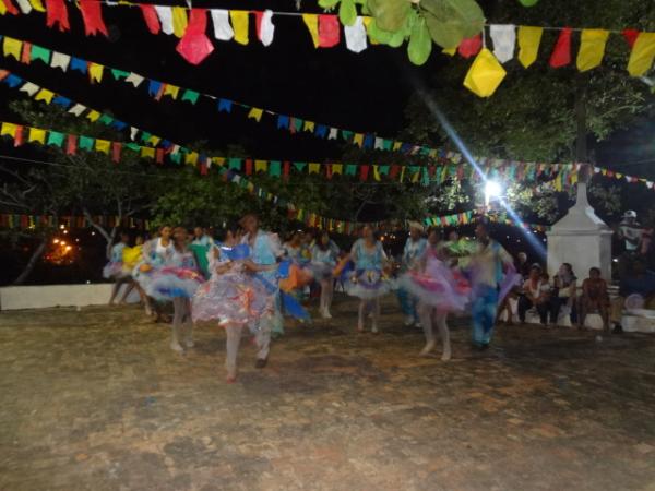 Alegria e animação marcaram o encerramento do 7º Arrastapé no bairro Tiberão.(Imagem:FlorianoNews)