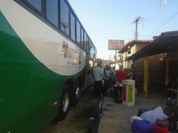 Romaria parte de Floriano com destino ao Canindé e Juazeiro do Norte.(Imagem:FlorianoNews)