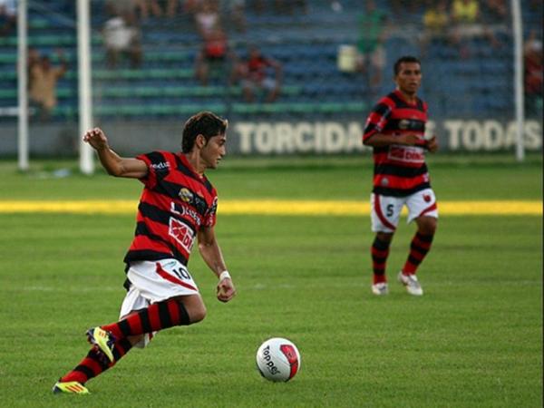 Luiz Henrique foi vice-campeão estadual com o Flamengo-PI em 2012. Meia não jogou final.(Imagem:Thiago Amaral)