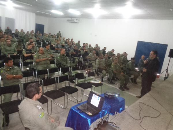 Policiais do 3º Batalhão participaram de reunião com Juiz Eleitoral.(Imagem:FlorianoNews)