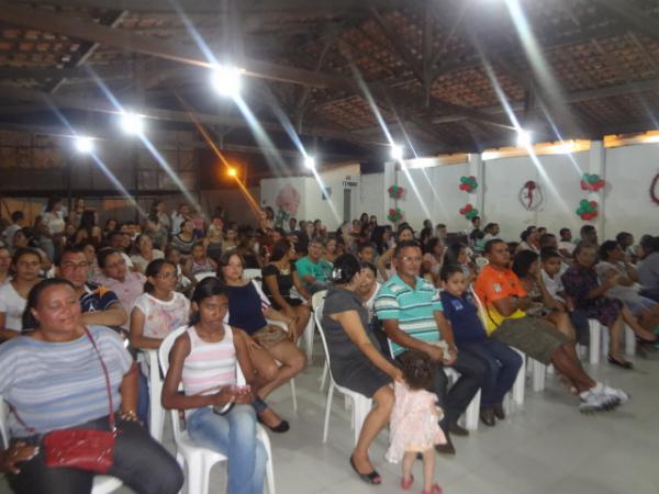 Escola Mega de Floriano realizou confraternização de natal.(Imagem:FlorianoNews)