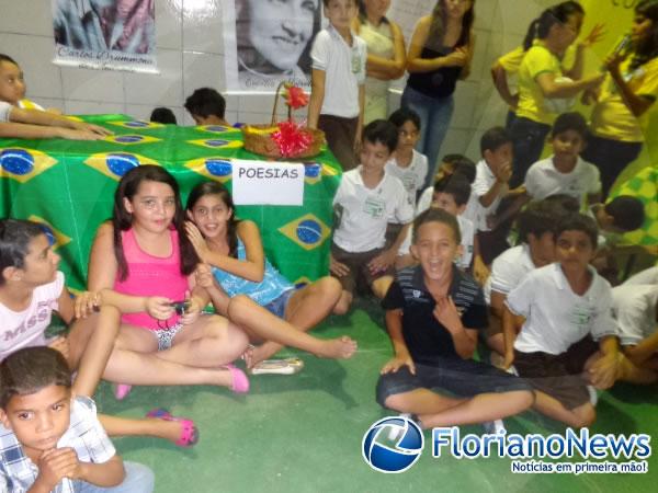 Escola Pequeno Príncipe realizou Feira de Conhecimentos.(Imagem:FlorianoNews)