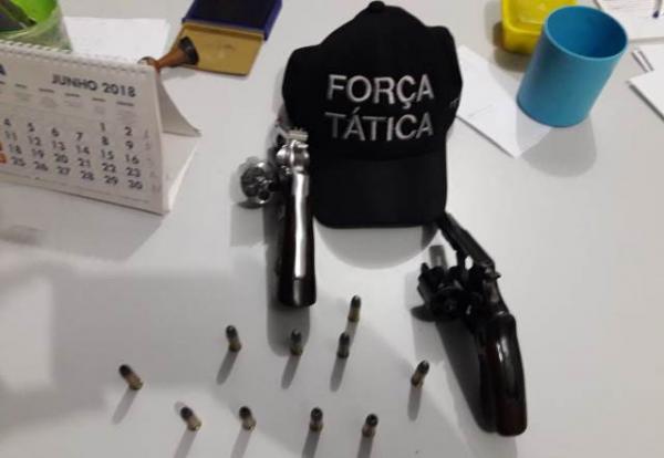 Homem é detido com duas armas de fogo pela Força Tática de Floriano.(Imagem:Força Tática)