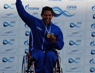 A cena está cada vez mais comum para Luís Carlos que tem como meta as paralimpíadas.(Imagem:Canoagem Brasileira)