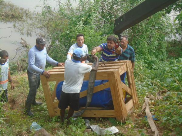 Troca de bomba afeta abastecimento de água em Floriano.(Imagem:FlorianoNews)