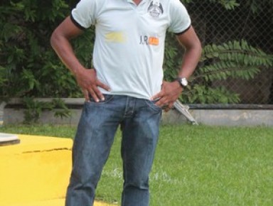 Vanin, técnico do Cori-Sabbá, confiança após empate.(Imagem:Abdias Bideh/GloboEsporte.com)