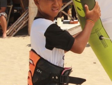Aos 11 anos, James Freitas disputa título da etapa do Nacional de Kitsurf.(Imagem:Josiel Martins)