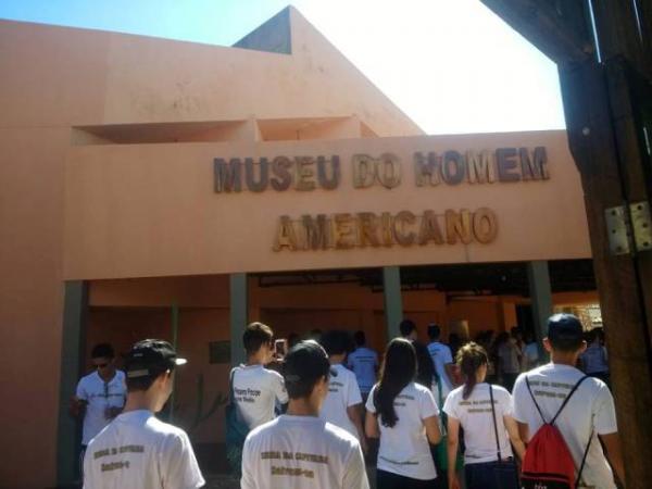 Escola Pequeno Príncipe realiza excursão no Parque Serra da Capivara(Imagem:Escola Pequeno Príncipe)