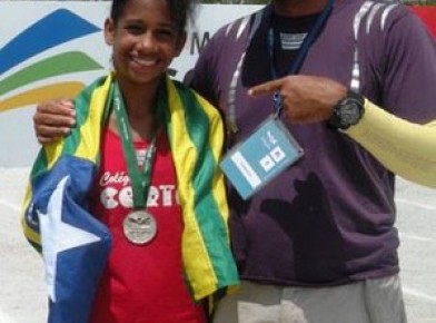 Lia Raquel campeã Brasileiro de Menores 400m.(Imagem:Reprodução / Facebook)