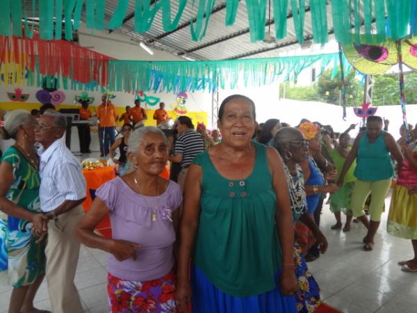 Realizado Carnaval da Terceira Idade em Floriano. (Imagem:FlorianoNews)