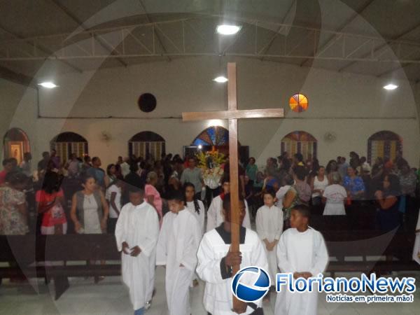 Procissão e missa encerram a festa de Senhora Sant'Ana em Floriano. (Imagem:FlorianoNews)