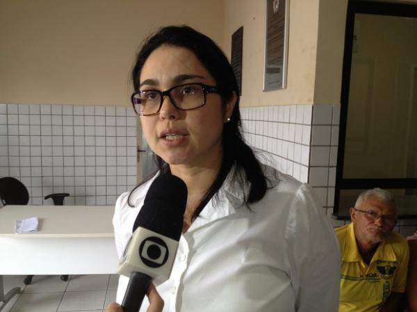 Promotora de justiça Rita de Cássia Rocha ouviu responsáveis pelas crianças nesta terça (16).(Imagem: Gilcilene Araújo)