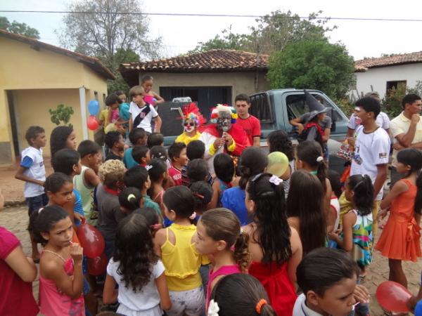 Palhaço Carrapeta comemora o Dia das Crianças. (Imagem:FlorianoNews)