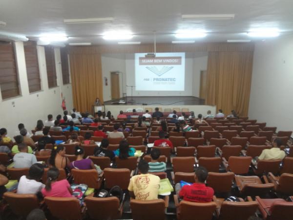 IFPI realizou aula inaugural do Pronatec em Floriano.(Imagem:FlorianoNews)