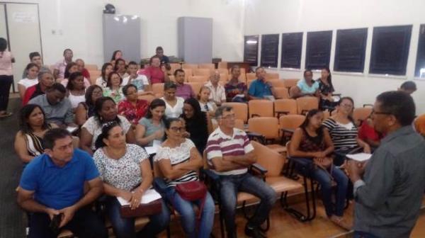 Sindicato dos Trabalhadores Rurais de Floriano debate mudança na Previdência Social.(Imagem:FlorianoNews)