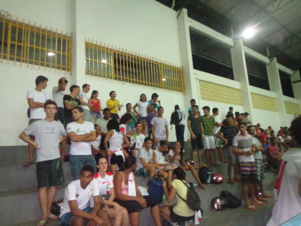 Jogos Escolares Florianense atrai grande público em Ginásio Poliesportivo.(Imagem:FlorianoNews)