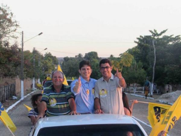 Enéas Maia participa de carreata em Jerumenha.(Imagem:Jaquelina Nascimento)