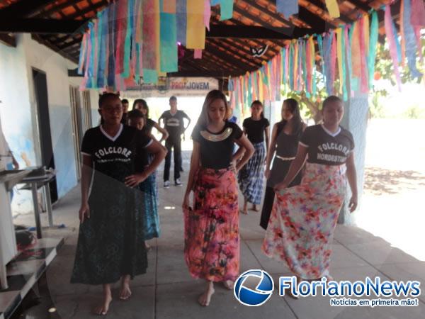 Lindolfo Uchoa realiza culminância do Projeto Resgatando o Folclore Brasileiro.(Imagem:FlorianoNews)