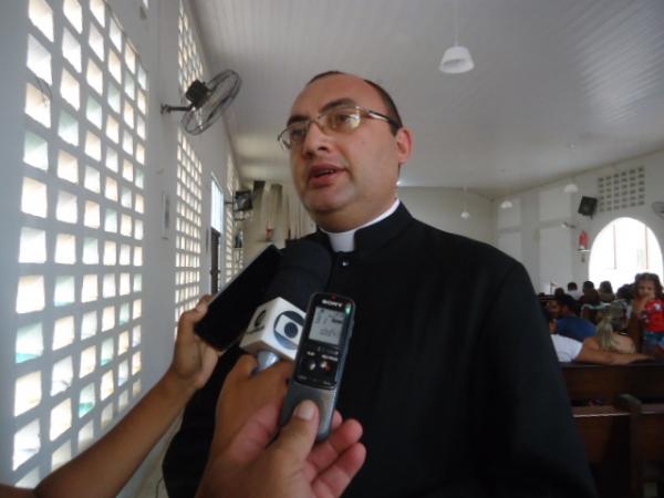 Padre Nylfrânio(Imagem:FlorianNews)