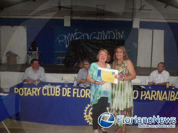 Rotary Club de Floriano confere título de associado honorário à florianenses.(Imagem:FlorianoNews)