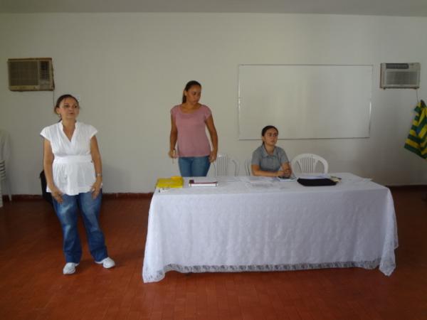 Reunião com diretores para início do ano letivo.(Imagem:FlorianoNews)