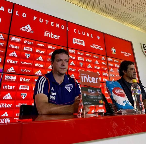 Fernando Diniz e Raí, em entrevista coletiva no São Paulo nesta sexta-feira.(Imagem: Rubens Chiri / saopaulofc.net)