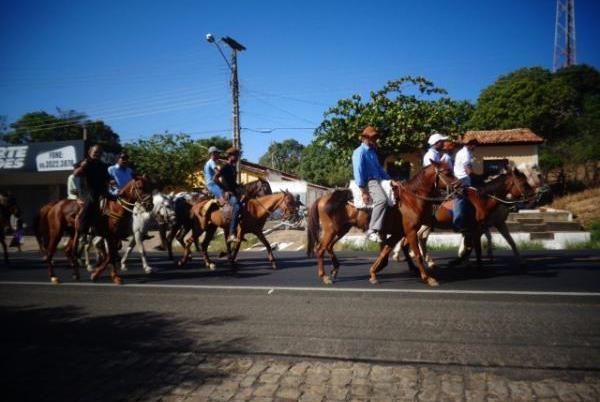 Vaqueiros participam de tradicional cavalgada nos festejos de São Pedro de Alcântara.(Imagem:FlorianoNews)
