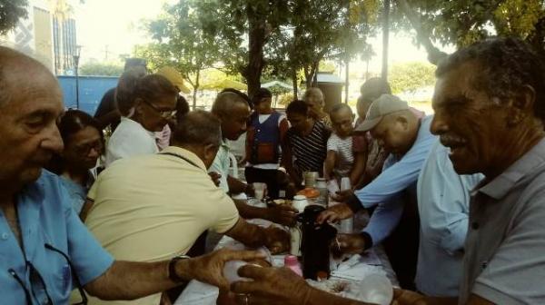 Seguindo tradição, café da manhã abre festejos de São Pedro de Alcântara em Floriano.(Imagem:FlorianoNews)