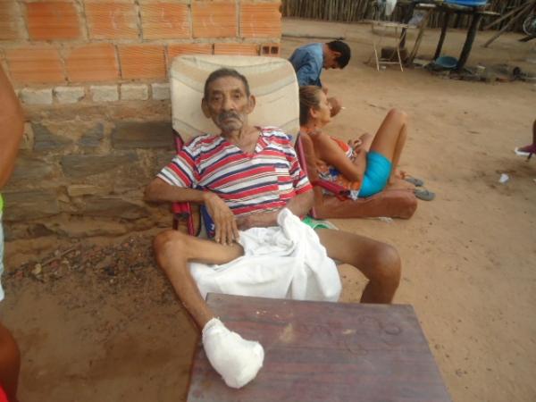 Sr. Joaquim, que recepcionou a equipe FlorianoNews em sua residência. (Imagem:FlorianoNews )