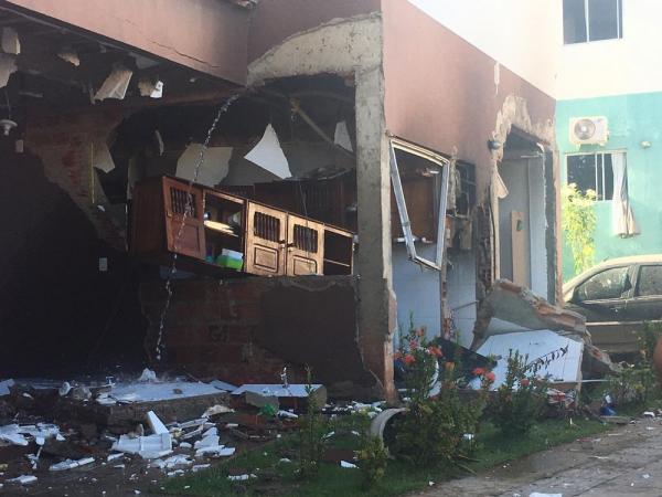 Apartamento teve explosão na Zona Sul de Teresina. (Imagem:Reprodução/TV Clube)