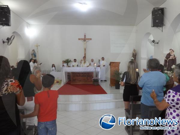 Procissão e missa marcam encerramento dos Festejos de Santo Antônio.(Imagem:FlorianoNews)