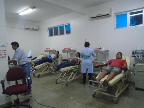 Hemocentro de Floriano celebra Dia Mundial do Doador Voluntário de Sangue.(Imagem:FlorianoNews)