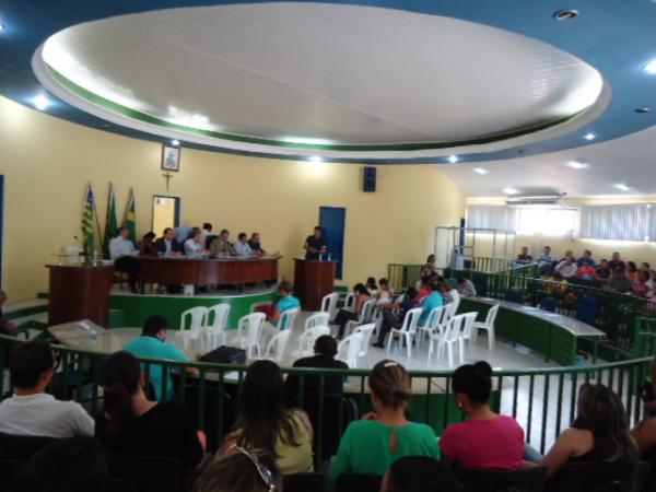 Audiência pública debate projeto de cargos e salários de servidores municipais.(Imagem:FlorianoNews)
