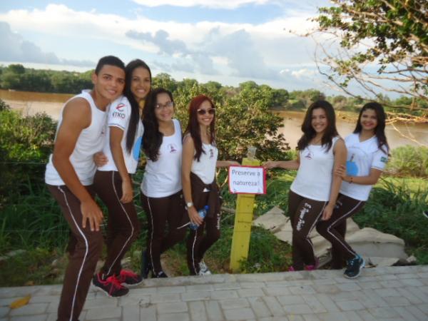 Escola Pequeno Príncipe realiza caminhada pelo meio ambiente em Floriano.(Imagem:FlorianoNews)