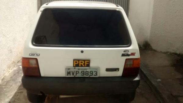 PRF recupera em Floriano carro roubado em Valparaíso-GO.(Imagem:PRF)