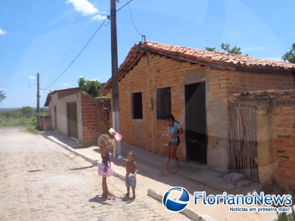 Distribuição de brinquedos marca encerramento de projeto solidário da Escola Pequeno Príncipe.(Imagem:FlorianoNews)