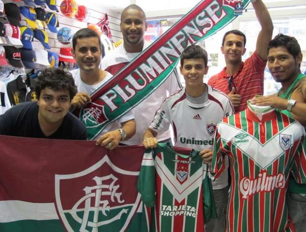 Camisa tricolor do Vélez faz sucesso entre torcedores do Flu.(Imagem:Fernando Torres/Fluminense F.C.)