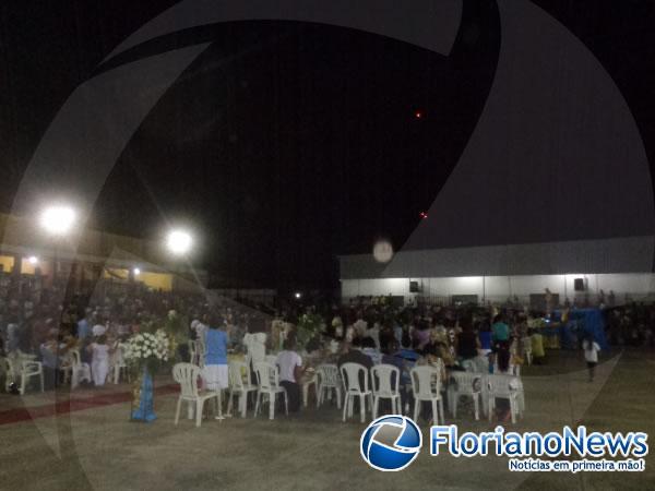 Feriado de Nossa Senhora das Graças teve procissão e missa em Floriano. (Imagem:FlorianoNews)
