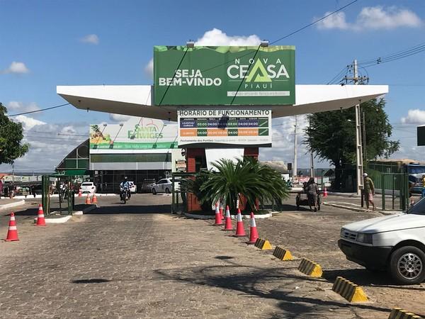 Greve dos caminhoneiros reduz chegada de alimentos a 30% na Ceasa em Teresina. (Imagem:Lorena Linhares / G1)